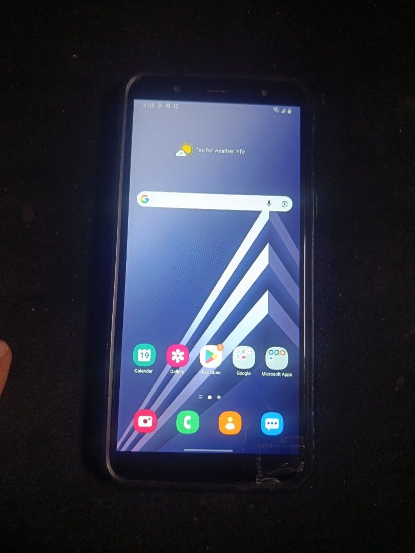 Samsung A6+ (Category: Samsung) located in Quezon City. Submitted by mheg026 (Listing ID 1462163177, Image 1). Description: Samsung A6+ 4/32 ok fingerprint malinaw cam matagal malobat my maliit hairline sa baba hndi nkakaaffect sa performance unit case.