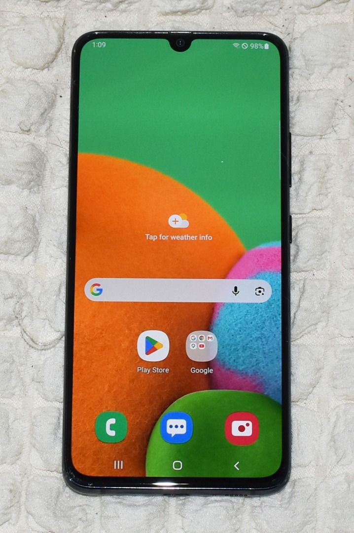 Samsung Galaxy A90 5G(SM-A908N) (Category: Samsung) located in Pasig City. Submitted by danielkim74 (Listing ID 1462791686, Image 1). Description: Samsung Galaxy A90 5G(SM-A908N) Open line Color : Black Smooth & good condition No defects, No issues Purchased in Korea Fixed Price, No More Last Price Inclusions: Charging cable, Case <Specifications> - 6.7" Super AMOLED (1080 x 2400 Resolution) - Qualcomm Snapdragon 855 (Octa-core) - Triple Camera -