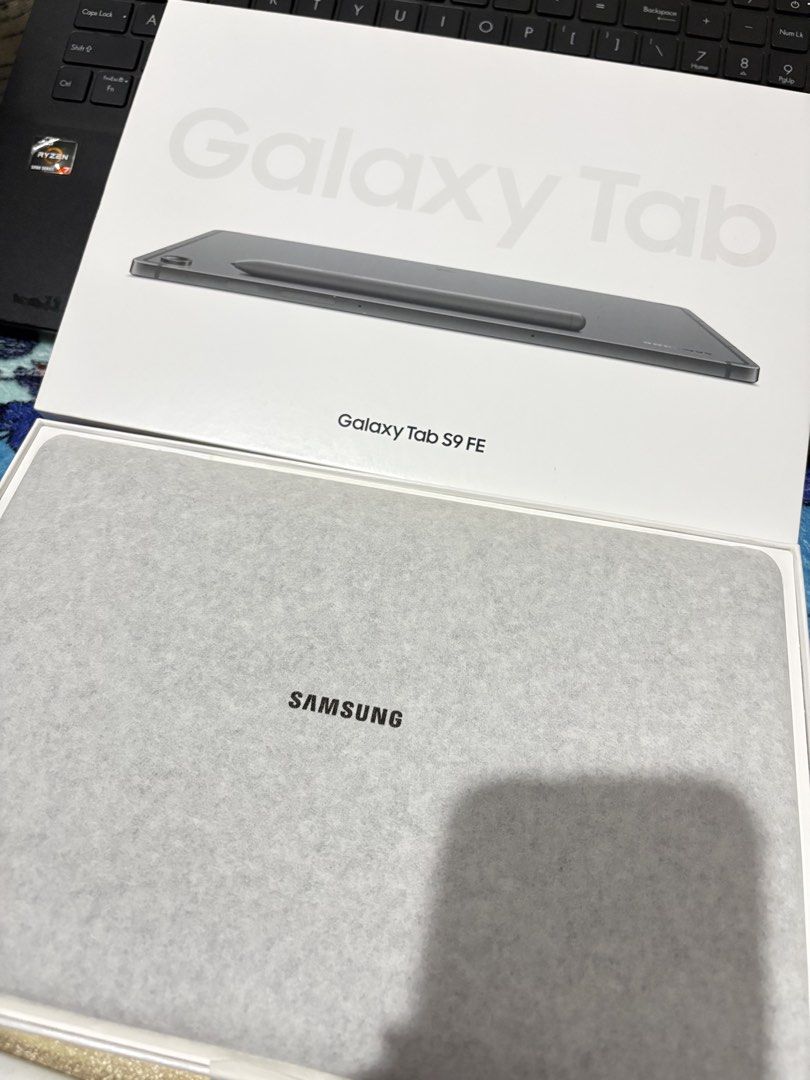 Samsung Galaxy Tab S9 FE with S Pen (Category: Android) located in Manila. Submitted by ch111wy (Listing ID 1462821882, Image 1). Description: - Samsung Galaxy Tab S9 FE 6GB RAM | 128 GB Storage | GRAY - Includes S Pen - Like new, sealed in original packaging - Ideal for work, study, and entertainment - Used only for studying, but figured I am more okay with iPad! .