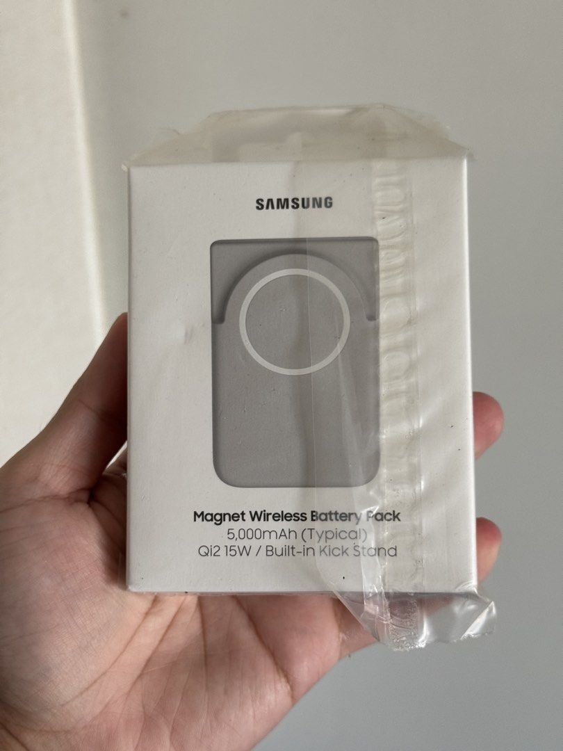 Samsung Z Fold 8 Graphite 256GB (Category: Samsung) located in Manila. Submitted by pg.lj (Listing ID 1462793513, Image 3). Description: Samsung Galaxy Z Fold 8 Graphite - 256GB 100% Brand new / Sealed NTC Approved Open line to any sim 1yr Samsung Warranty SRP: P109,990.00 With Freebies worth P9,180.00 - Spigen Aluminacore Galaxy Z Fold 8 Glas.tR EZ Fit Pro HD (2P /1P) - Samsung Magnet Wireless Battery Pack - Samsung Galaxy Fold 8 Clear Case - 45