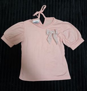 (Category: ) located in . Submitted by aaliyahcloset (Listing ID 1462805218, Image 1). Description: .