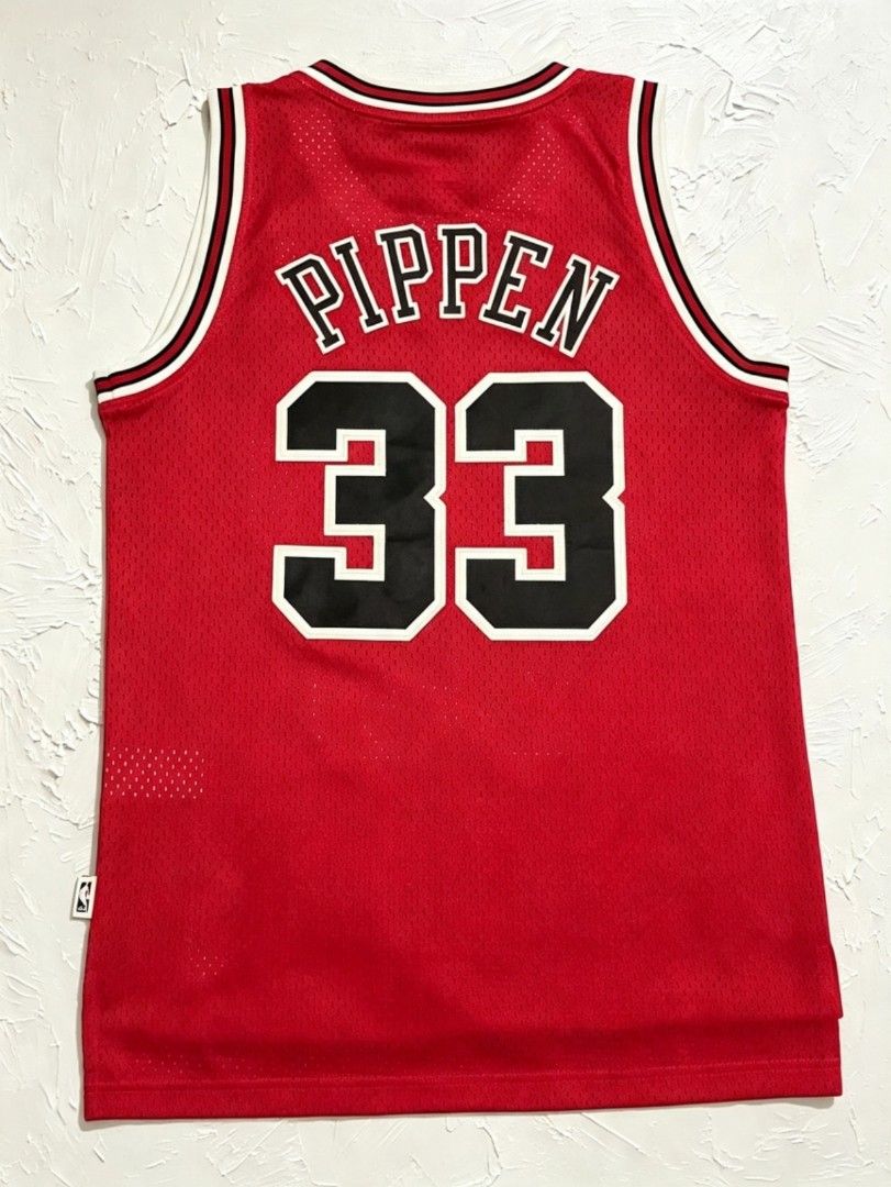 Scottie Pippen Jersey (Category: Activewear) located in Manila. Submitted by iceman_17 (Listing ID 1462840239, Image 2). Description: Adidas×HardwoodClassic Scottie Pippen #33 Red Jersey.