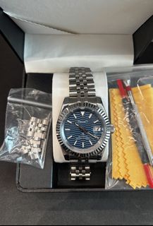 (Category: ) located in . Submitted by wizza123 (Listing ID 1462854610, Image 1). Description: .