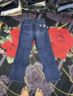 (Category: ) located in . Submitted by BAZAROUTLETSTORE (Listing ID 1462681761, Image 1). Description: .