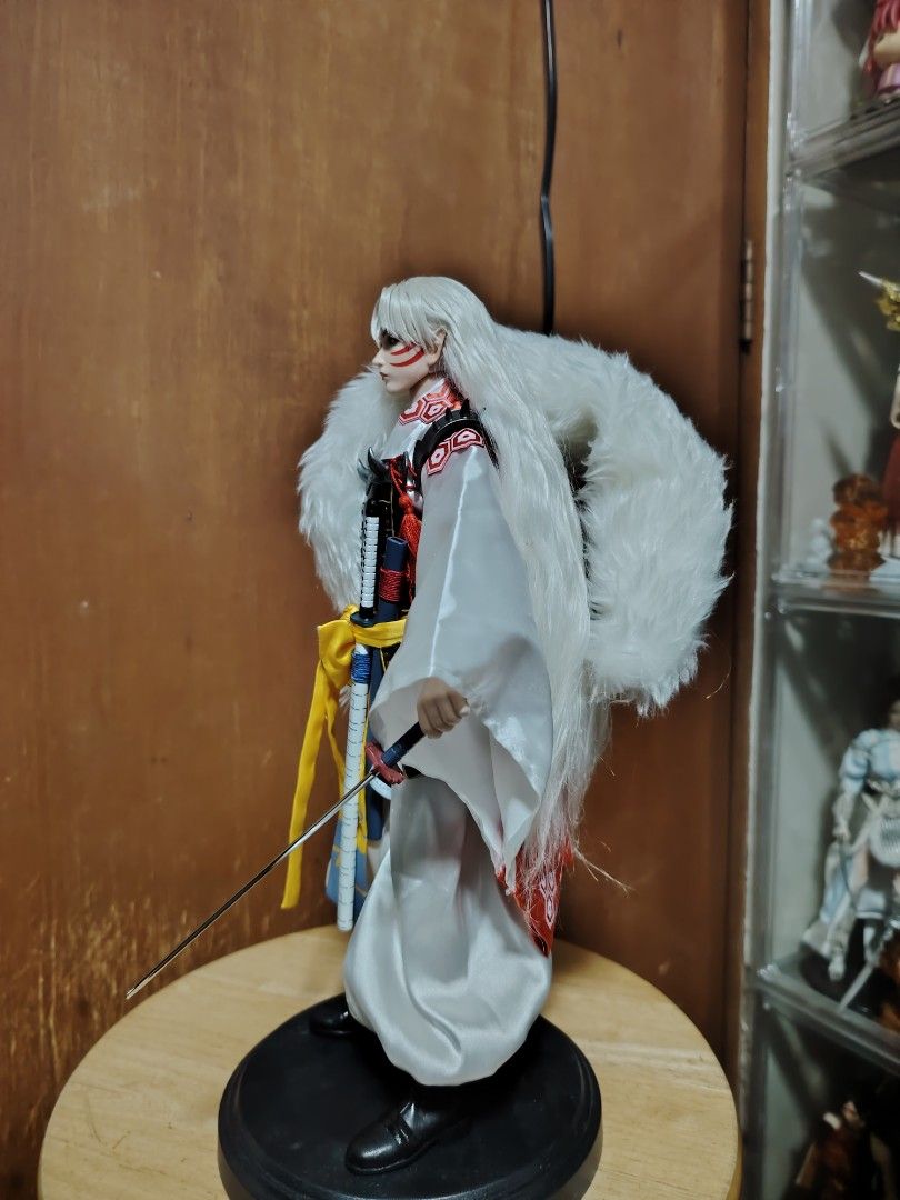 Sesshomaru 1/6 scale figure (Category: Figurines & Statues) located in Pasay City. Submitted by jestheral_48 (Listing ID 1462787145, Image 2). Description: Kitbash. What you see is what you get. With issue, armor at the back cracked and glued. Check image.