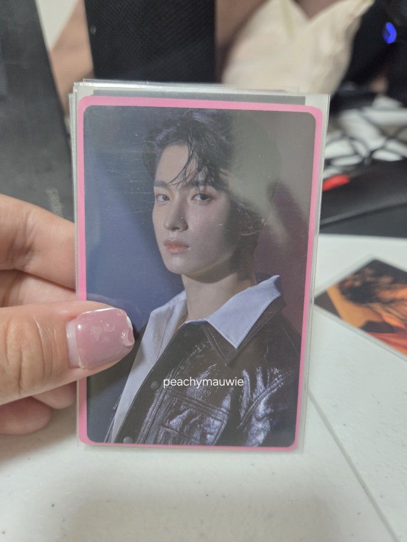 Seventeen Attacca Carat Ver PC Set (Category: K-Wave Merchandise) located in Manila. Submitted by peachymauwie (Listing ID 1462816210, Image 3). Description: Seventeen attacca carat ver pc set P100 Toploader P10 Wts lfb - Official Seventeen Attacca Carat Version Photocards - Set Price: P120 - DM if interested - Will be shipped carefully.