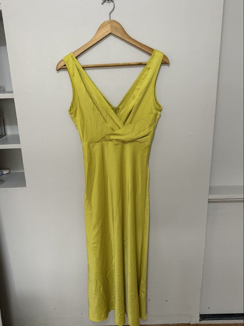 Shein apple green elegant dress (Category: Dresses) located in Cainta. Submitted by mvqg17 (Listing ID 1462760070, Image 2). Description: Used only once elegant and nice .