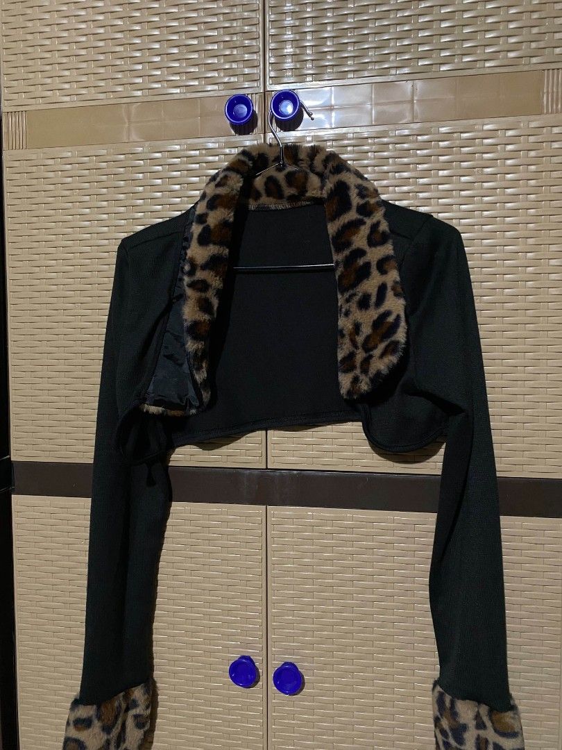 Shein Leopard Y2K cover up (Category: Clothes Drying Rack) located in Manila. Submitted by mystic.wisteria (Listing ID 1462801981, Image 2). Description: used once only, perfect for stylish person +shipping No return po.