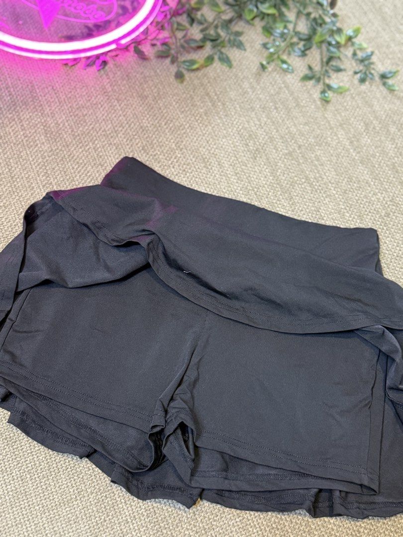 Shein Sportk Skorts SP149 (Category: Activewear) located in Naga. Submitted by ubi04 (Listing ID 1462764496, Image 3). Description: .