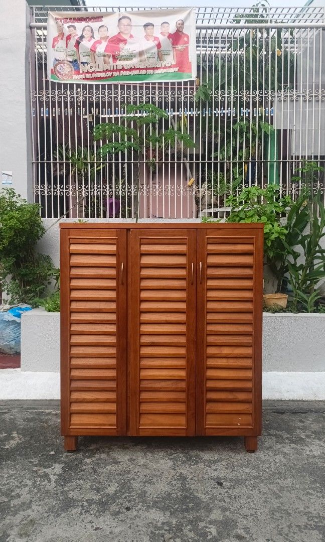 Shoe cabinet (Category: Shelves, Cabinets & Racks) located in Santa Rosa. Submitted by tonyhawk0592 (Listing ID 1462796228, Image 1). Description: .