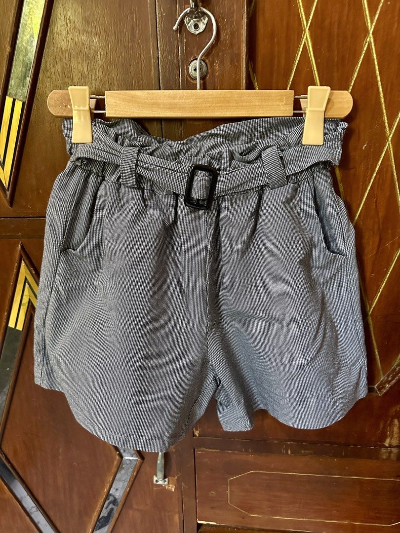 Shorts Size 22-32 (Category: Shorts) located in Talavera. Submitted by elledepartment (Listing ID 1462701340, Image 1). Description: .