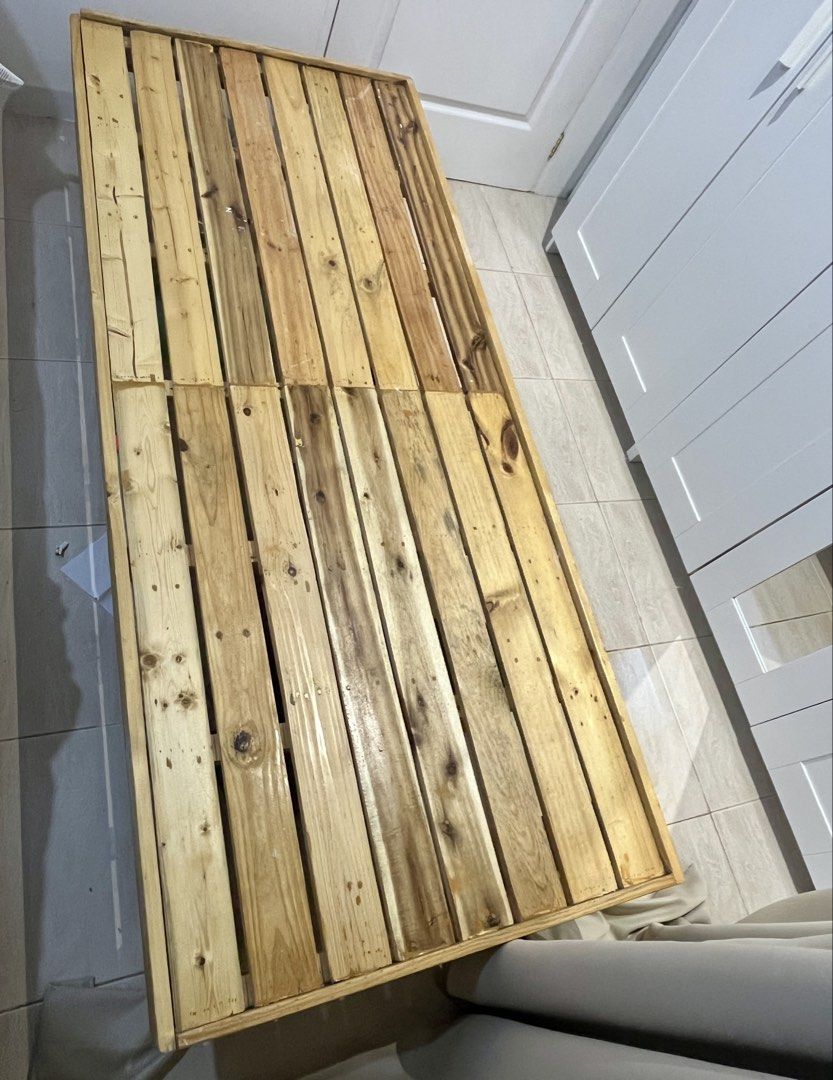 Single bed wood palochina (Category: Bed Frames & Mattresses) located in Cavite. Submitted by Dexter123 (Listing ID 1462881563, Image 1). Description: .