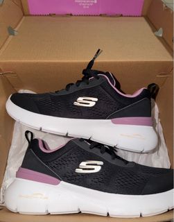 (Category: ) located in . Submitted by dil_wardrobe (Listing ID 1462731903, Image 1). Description: .
