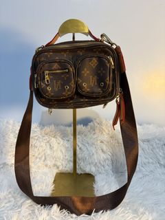(Category: ) located in . Submitted by zahar_modern_thrift_bags001 (Listing ID 1462716177, Image 1). Description: .