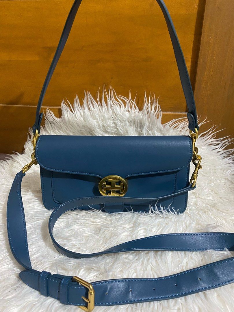 Sling/kili bag✨ (Category: Cross-body Bags) located in Bulacan. Submitted by Spothings (Listing ID 1462865616, Image 1). Description: Fix price Leather bag Sling bag or kili bag Mop: gcash payment Loc: Balagtas bulacan.