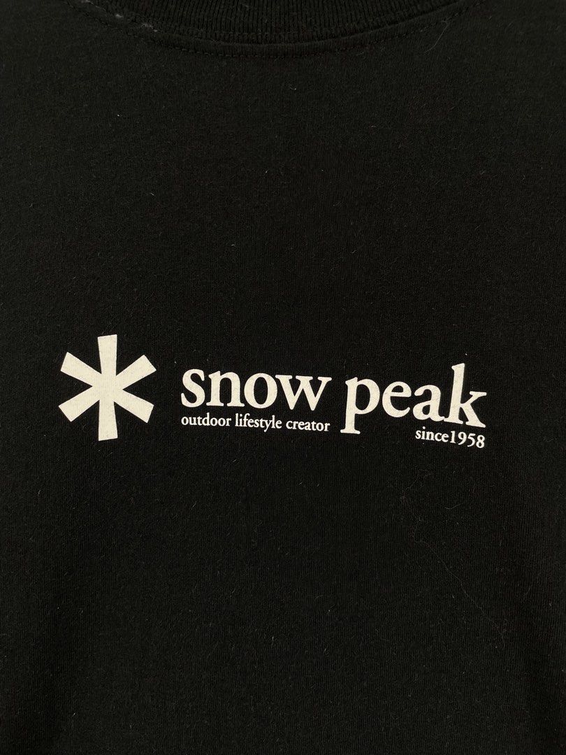 Snow Peak Soft Cotton Logo Shirt (Category: Tshirts & Polo Shirts ) located in Mandaluyong City. Submitted by armrhts (Listing ID 1462703446, Image 3). Description: Size: Medium Dimensions(inches) •Width: 19" •Length: 27" •Pit to Cuff: 4.5" Issue/s: -Swipe detailed Pics .