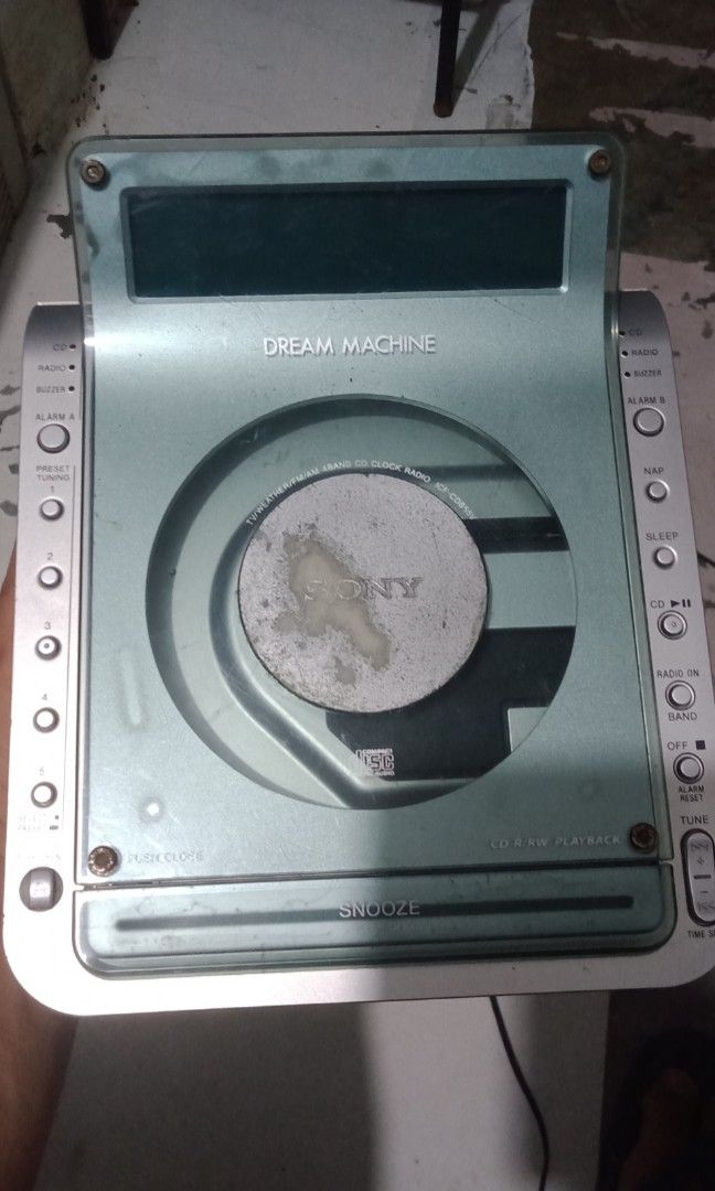 SONY DREAM MACHINE (Category: Portable Music Players) located in Bulacan. Submitted by dyazpuzhpley021577r (Listing ID 1462753949, Image 3). Description: AS IS / UNTESTED I GOT NO PROPER ADAPTOR TO USED MOP GCASH ONLY.