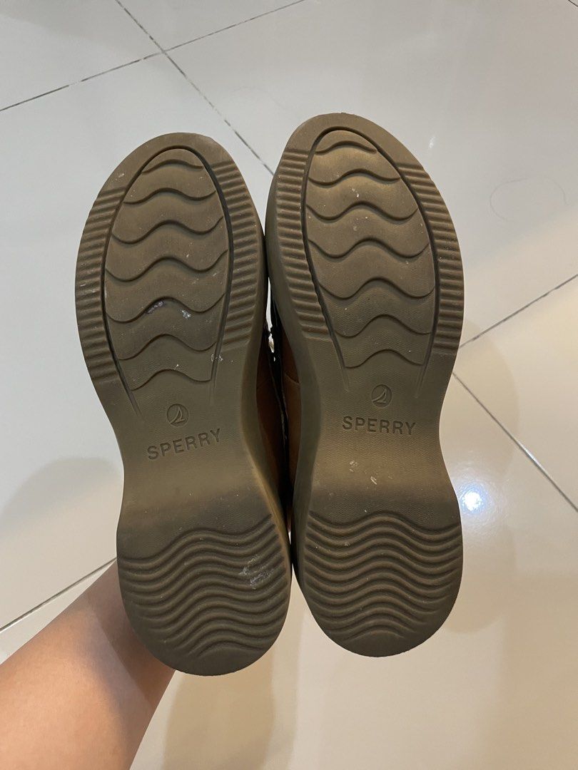 Sperry Brown Leather Boat Shoes (Category: Loafers) located in Pasig City. Submitted by into_decluttering (Listing ID 1462838058, Image 2). Description: Chuncky platform Sperry boat shoes Size: 25CM Used for few times Rfs: Size too big, decluttering Location: Santolan Pasig Price is sligthly negotiable.