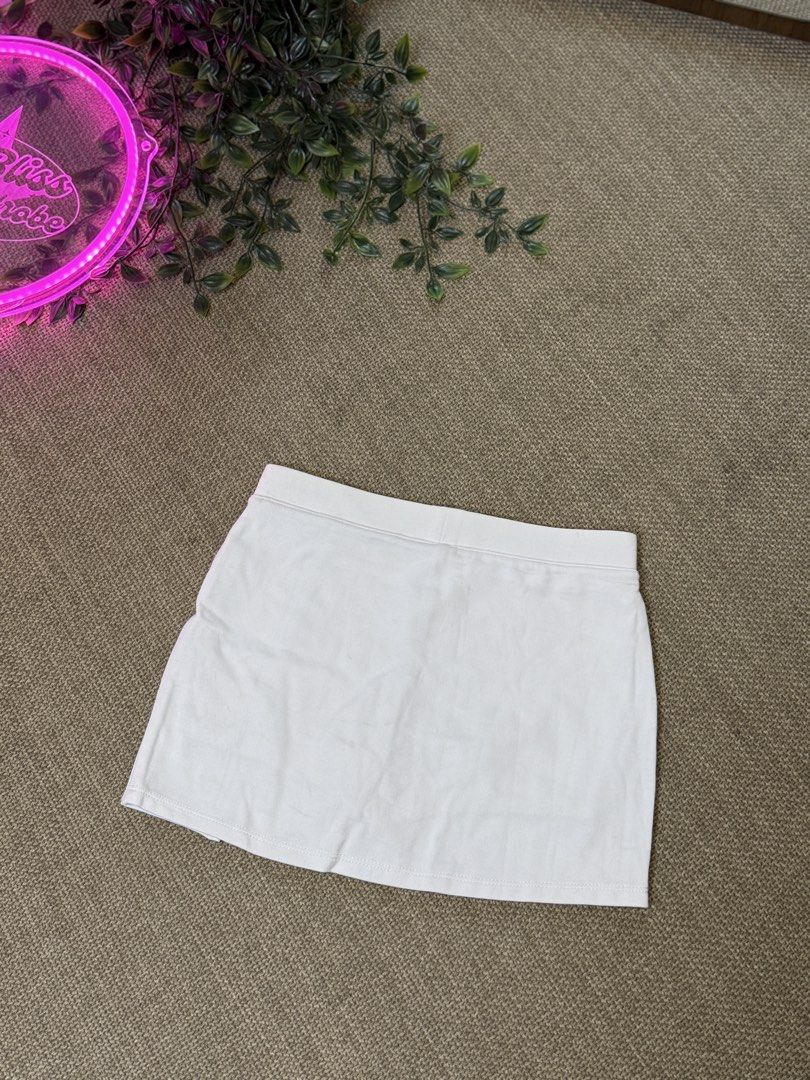 Sport Skort SP101 (Category: Activewear) located in Naga. Submitted by ubi04 (Listing ID 1462702688, Image 2). Description: .