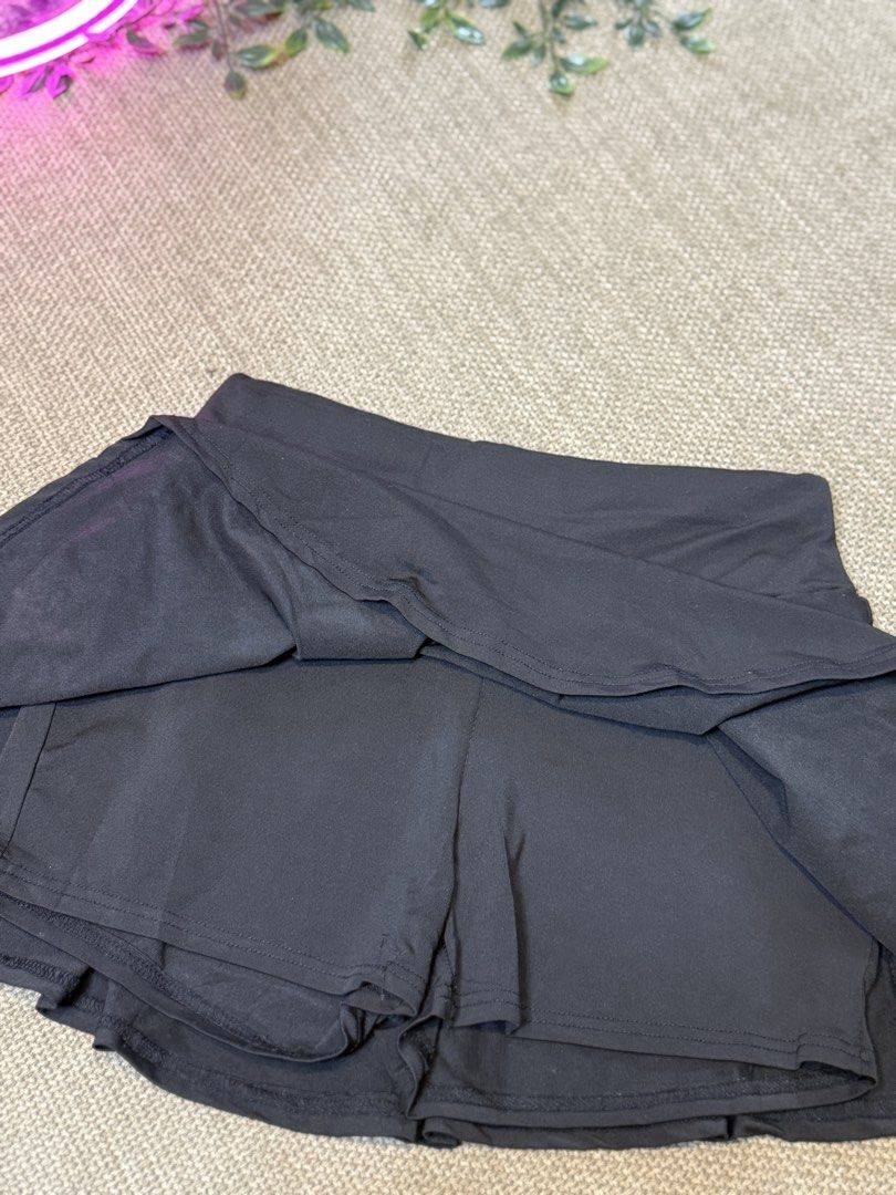 Sport Skorts SP145 (Category: Activewear) located in Naga. Submitted by ubi04 (Listing ID 1462761591, Image 3). Description: .