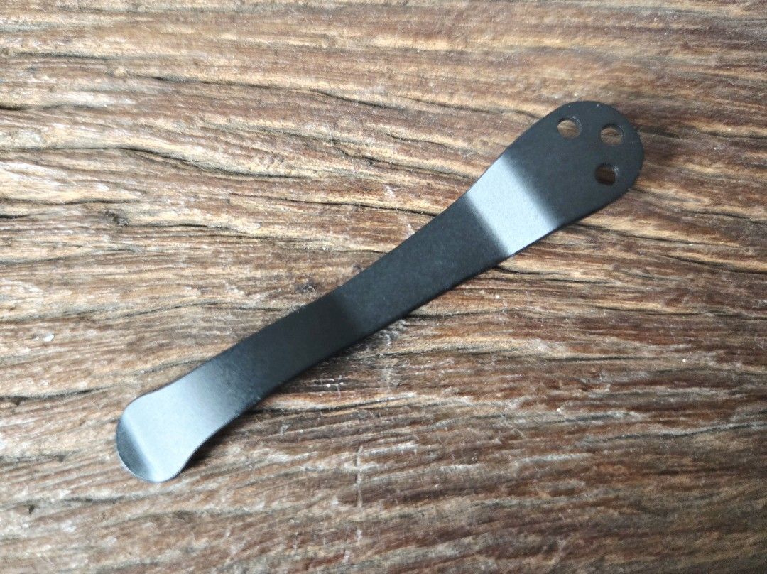Spyderco Original Black Clip (Category: Home Improvement Tools & Accessories) located in Marikina City. Submitted by knifeandtoolphilippines (Listing ID 1462763007, Image 2). Description: Fixed Price No Haggling No Trades Came from Original PM2.