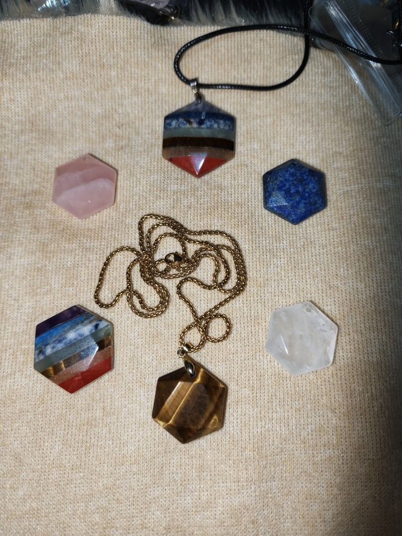 Star of David Crystal Pendants (Category: Necklaces) located in Quezon City. Submitted by piaoliangcollections.ph (Listing ID 1462878517, Image 1). Description: Price per piece. A Star of David crystal—whether carved into a gemstone, quartz pocket stone, or displayed as a crystal suncatcher—combines the sacred geometry of the six-pointed hexagram with the energetic properties of quartz or specific minerals. Core Meanings Divine Connection and Bal