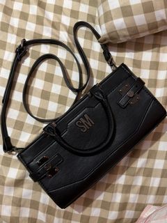 (Category: ) located in . Submitted by aeriyaaaa (Listing ID 1462693919, Image 1). Description: .