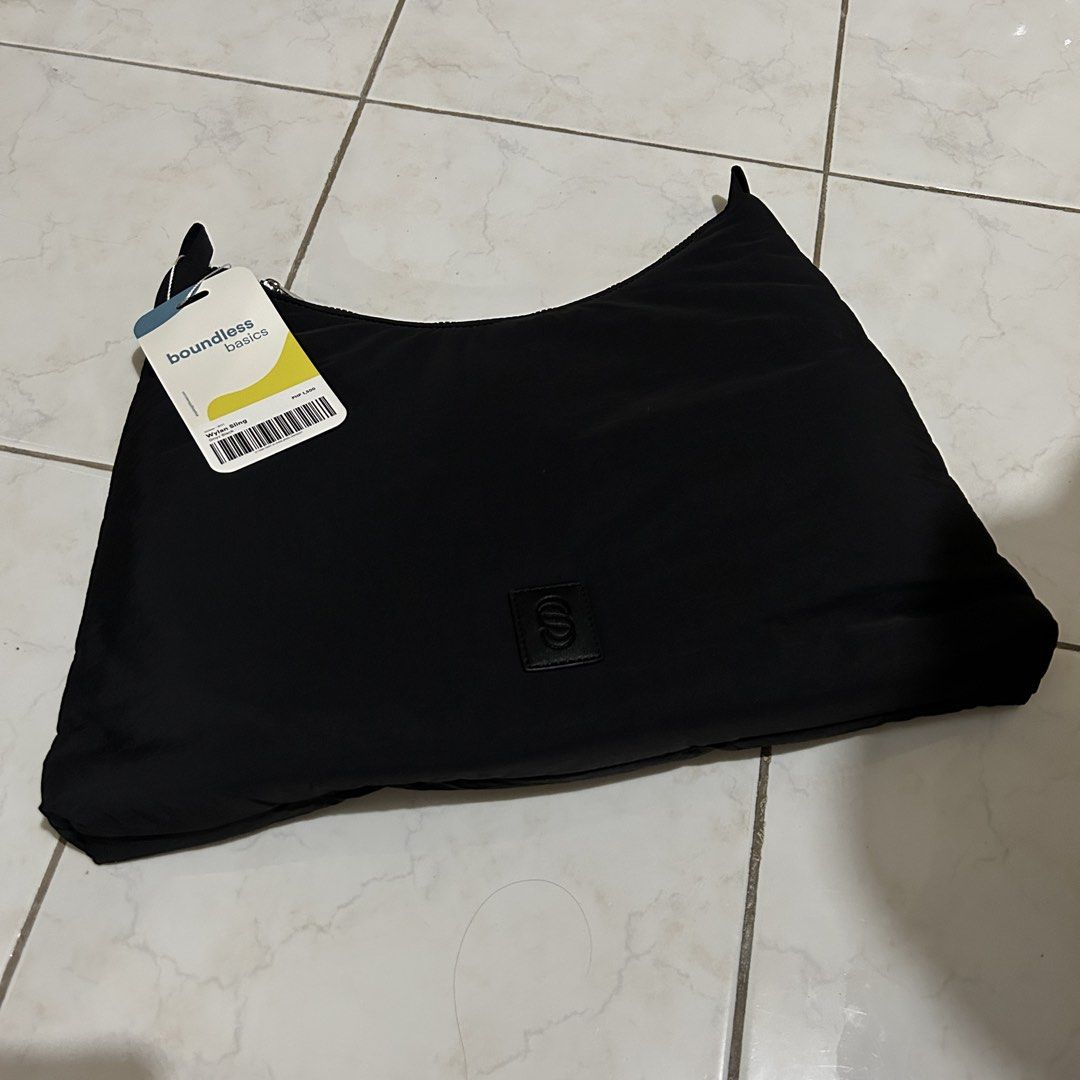 Straighforward Wylan Sling Bag - Onyx Black (Category: Shoulder Bags) located in Bacoor. Submitted by kyespreloved (Listing ID 1462827778, Image 2). Description: - Condition: Brand New - Features: Main zippered compartment with inner pockets - Strap: Long, adjustable - Condition: Brand new with original tag attached.