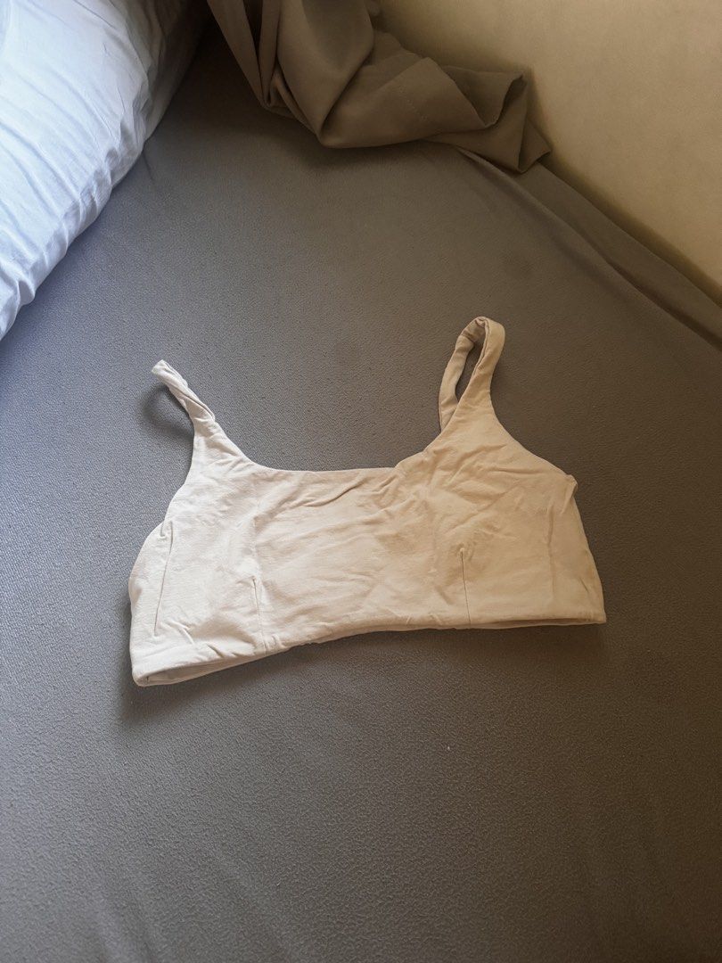 Studio K Bra Top (Category: Activewear) located in Tarlac. Submitted by klossycates (Listing ID 1462687966, Image 1). Description: Used once Bought in Bali Size: XL (fits L-XL) Steal price :) .