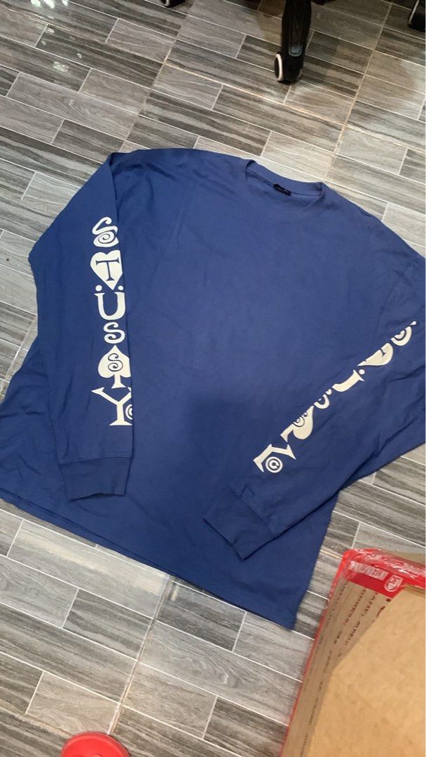 Stussy Authentic (Category: Hoodies) located in Manila. Submitted by wardexclsive (Listing ID 1462769587, Image 2). Description: .
