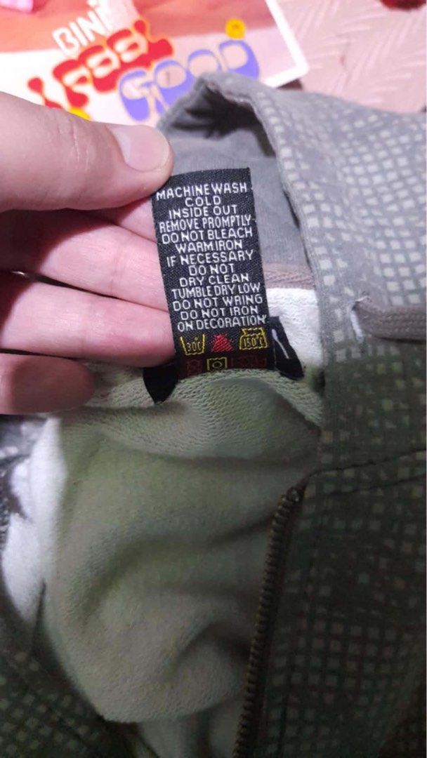 Stussy Authentic Zip-Up Hoodie Size L (Category: Hoodies) located in Manila. Submitted by truephoenix-a186 (Listing ID 1462764663, Image 3). Description: - Stussy Zip-Up Hoodie - Size: Large (L) - Design: Subtle all-over pattern - Material: 80% Cotton, 20% Polyester - Perfect for: Casual wear - Care Instructions: - Machine wash cold, inside out - Do not bleach - Tumble dry low - Do not iron on decoration.