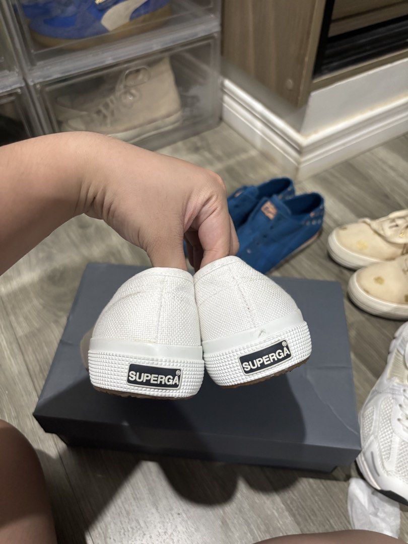 Superga Cotu Classic (Category: Sneakers) located in San Pablo. Submitted by loved.goods0501 (Listing ID 1462849213, Image 3). Description: Classic white Superga canvas sneakers Low top style Lace-up closure Durable gum sole for excellent grip Versatile wardrobe staple Effortlessly pairs with any outfit Ideal for casual everyday wear EUR 37 no box, just shoes RFS: decluttering, too many shoes in the collection 💵 gcash/bank .