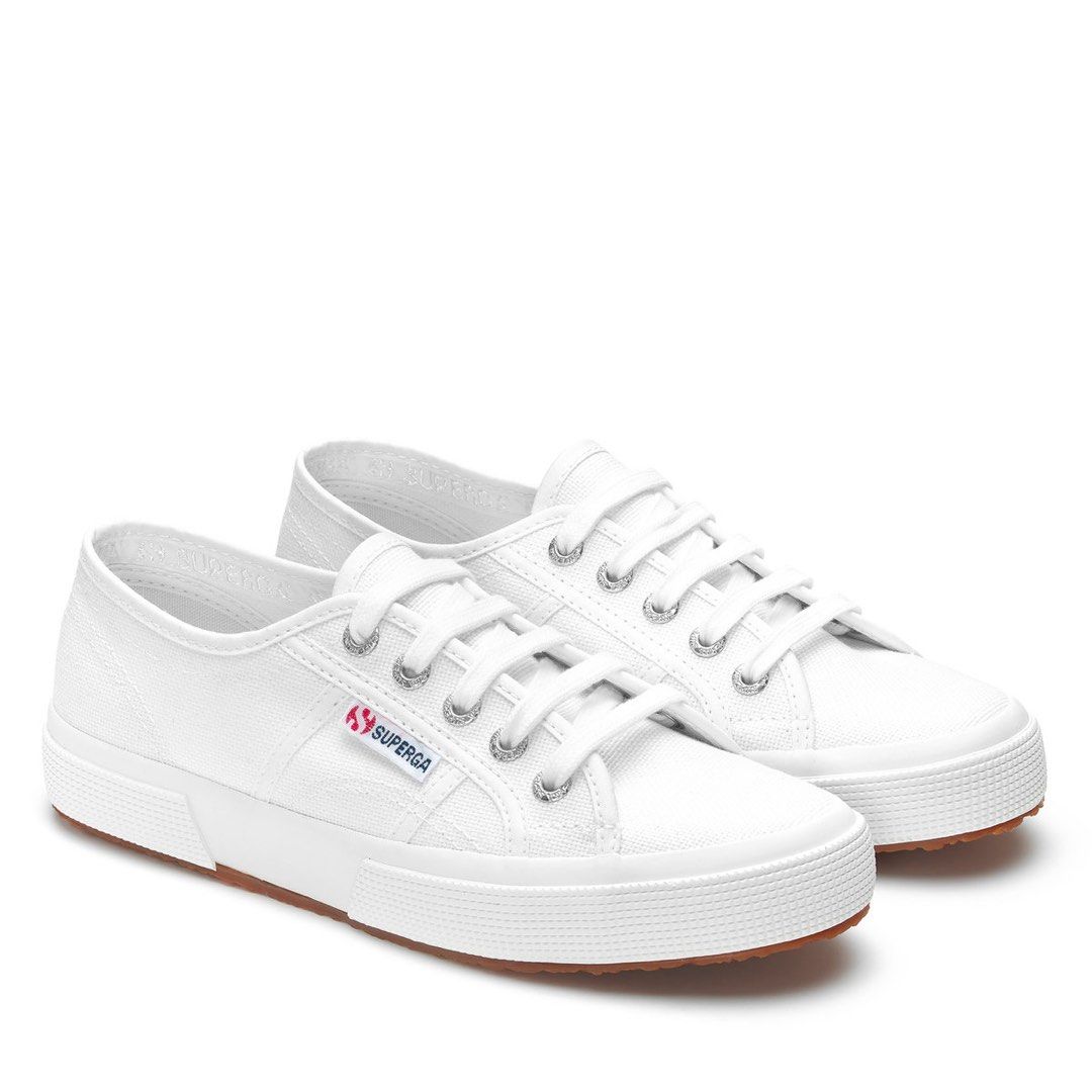 Superga Cotu Classic (Category: Sneakers) located in San Pablo. Submitted by loved.goods0501 (Listing ID 1462849213, Image 1). Description: Classic white Superga canvas sneakers Low top style Lace-up closure Durable gum sole for excellent grip Versatile wardrobe staple Effortlessly pairs with any outfit Ideal for casual everyday wear EUR 37 no box, just shoes RFS: decluttering, too many shoes in the collection 💵 gcash/bank .
