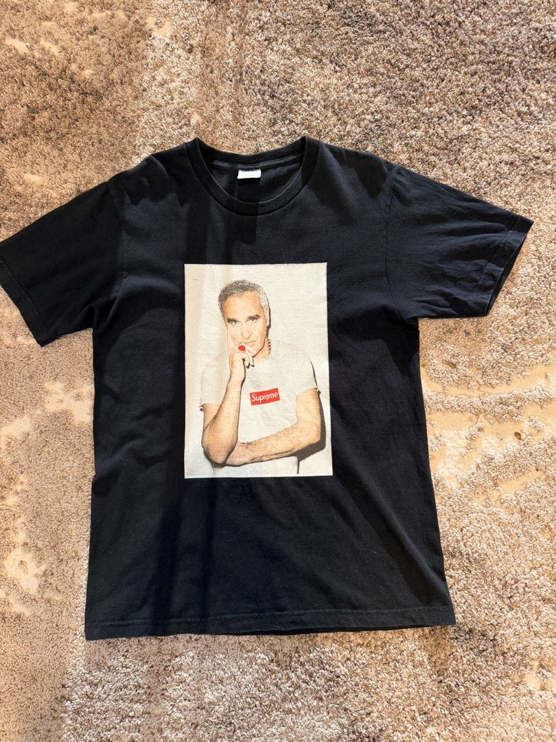 Supreme Morrissey Tee Black (Category: Tshirts & Polo Shirts ) located in Tuguegarao City. Submitted by joysmithznjo (Listing ID 1462847704, Image 1). Description: - Authentic Black Supreme T-shirt - Features iconic Morrissey graphic print - Made from 100% pre-shrunk cotton - Proudly produced in the USA - Classic crew neck design - A must-have for any Supreme collector.