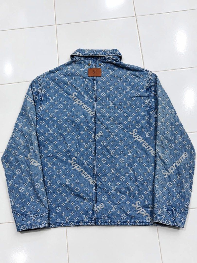 Supreme x LV monogram (Category: Luxury Apparel) located in Manila. Submitted by freshfindresale (Listing ID 1462782864, Image 2). Description: Large xl No dimes Good condition No flaws.