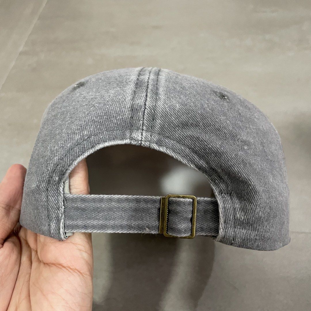 Swiftie Taylor Swift Cap (Category: Hats & Beanies) located in Mabalacat. Submitted by goldengarms_ (Listing ID 1462815016, Image 2). Description: Size: One Size; Velcro Condition: Excellent Color rate: 9.5/10 or better Issue: N/A; sign of usage Price is still negotiable for sure buyer 👍 - Payment thru GCash, Maya or Security Bank 💳 - Shipping via J&T Express 🛩️ Pm us for more details. Thank you! 📩.