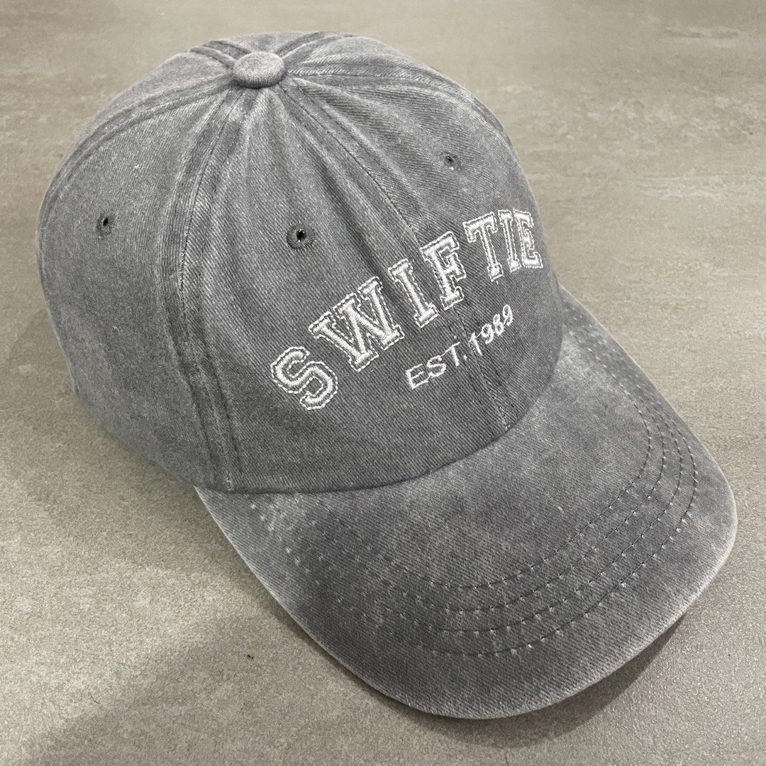 Swiftie Taylor Swift Cap (Category: Hats & Beanies) located in Mabalacat. Submitted by goldengarms_ (Listing ID 1462815016, Image 1). Description: Size: One Size; Velcro Condition: Excellent Color rate: 9.5/10 or better Issue: N/A; sign of usage Price is still negotiable for sure buyer 👍 - Payment thru GCash, Maya or Security Bank 💳 - Shipping via J&T Express 🛩️ Pm us for more details. Thank you! 📩.