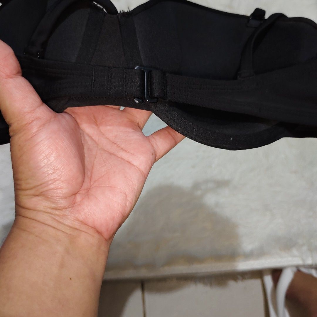 Swimsuit Bra Old navy (Category: Bikinis & Swimsuits) located in Bacoor. Submitted by sayd17 (Listing ID 1462761471, Image 3). Description: .