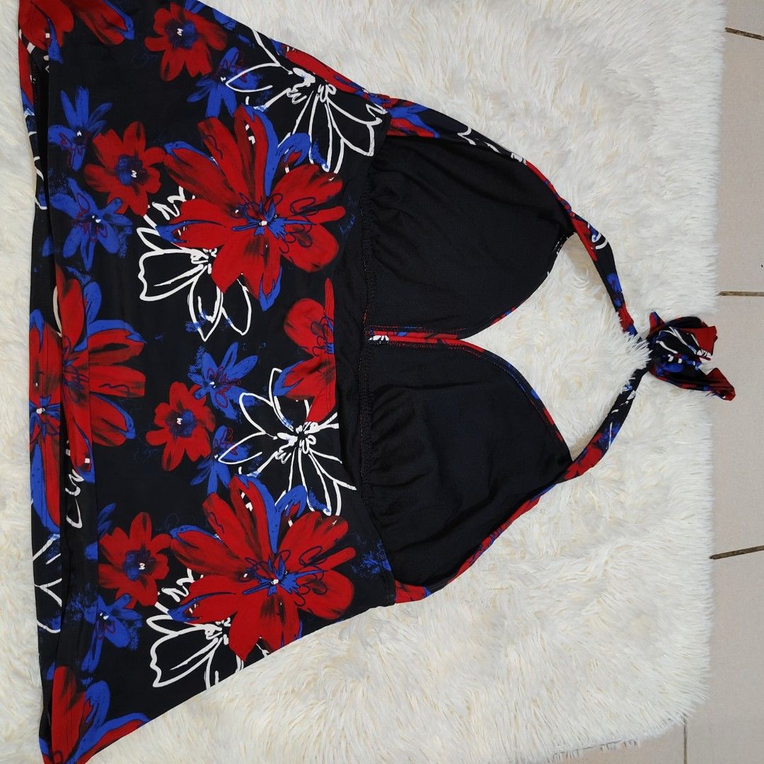Swimsuit Top plus size (Category: Bikinis & Swimsuits) located in Bacoor. Submitted by sayd17 (Listing ID 1462762185, Image 2). Description: this is new never been used need n lng labahan at wala n ung tag.