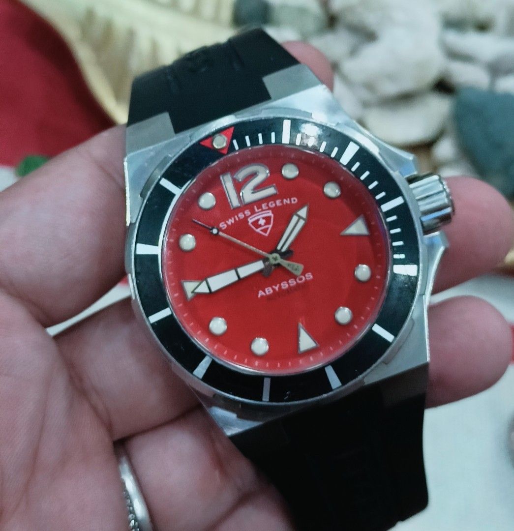 SWISS LEGEND AUTOMATIC (Category: Men's Watches) located in Manila. Submitted by bozzvash (Listing ID 1462688252, Image 1). Description: NO ISSUE WORKING GOOD.