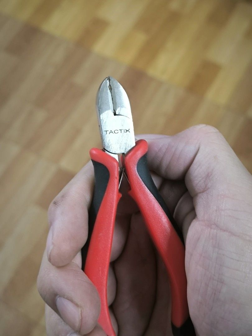 TACTIX 110mm Mini Diagonal Side Cutting Pliers (Precision Nippers) (Category: Home Improvement Tools & Accessories) located in Angeles City. Submitted by yellowbrickstore (Listing ID 1462834512, Image 3). Description: .