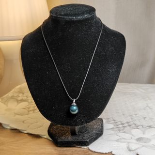 (Category: ) located in . Submitted by prelovedjewelries (Listing ID 1462697111, Image 1). Description: .
