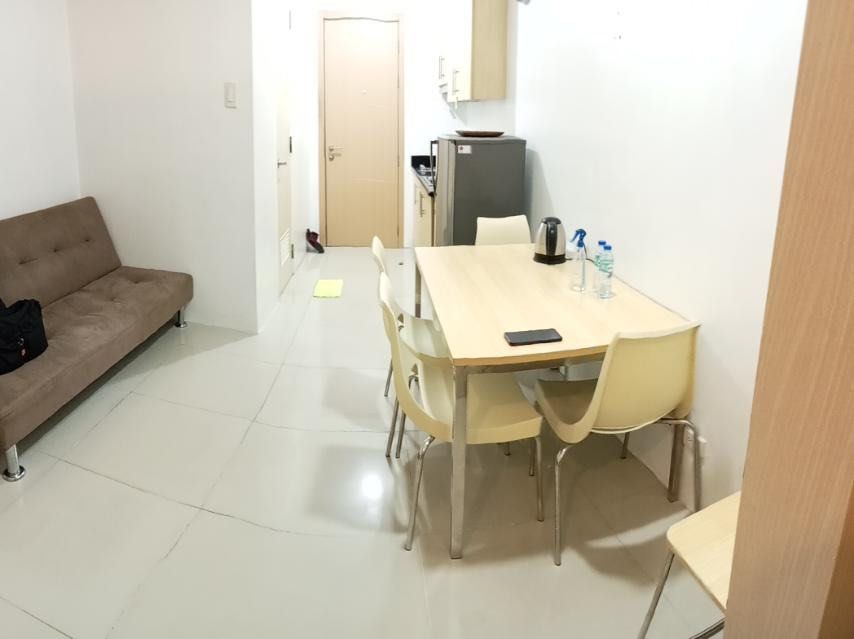 The grass condo unit 1 BR (Category: Apartments & Condos) located in Quezon City. Submitted by 09275375503 (Listing ID 1462807459, Image 3). Description: For sale Condo unit At the grass residents Beside ng SM nort edsa good for Couple 1BR Clean Title Txt 09275375503.