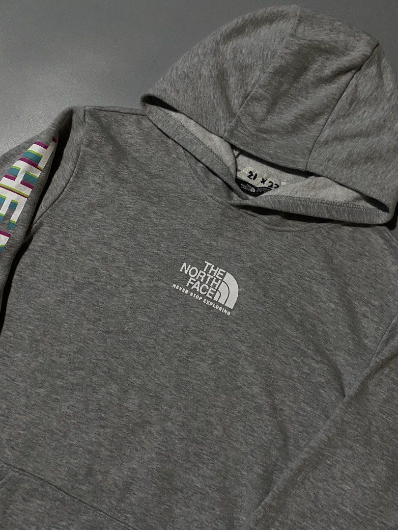 THE NORTH FACE (Category: Hoodies) located in Imus. Submitted by streetclubph (Listing ID 1462832676, Image 2). Description: WOMEN SIZE XL W 21 L 27.5 NO ISSUE AND GOOD CONDITION!.
