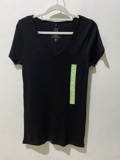 (Category: ) located in . Submitted by indaysukaycloset (Listing ID 1462762899, Image 1). Description: .