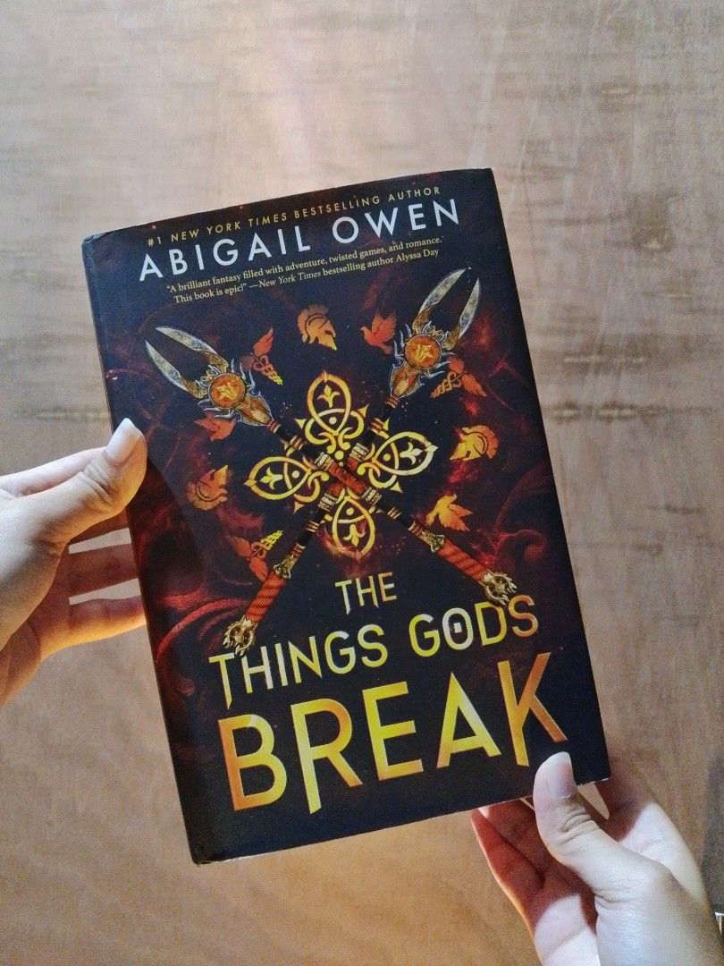 The Things Gods Break (Category: Storybooks) located in Batangas. Submitted by rielles_corner (Listing ID 1462691947, Image 1). Description: THE THINGS GODS BREAK 🏷₱820 ✨US Hardcover ✨Brand New Remaindered Copy ✨Deluxe Edition ✨w/ minimal scratch at the back of dust jacket REMINDERS: • Any flaws will be disclosed in the next picture. If no flaws are indicated, the book is in good condition. • For books labeled as "Brand New Remaindered Copy," pl