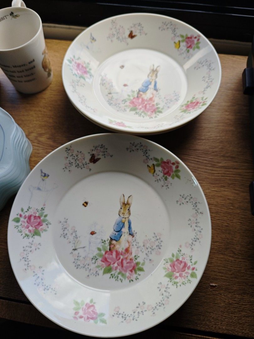 The World of peter Rabbit (Category: Dinnerware & Cutlery) located in San Miguel. Submitted by mharly0221 (Listing ID 1462705016, Image 2). Description: all set Original made in Japan 3 pcs 8 inches Plate 10pcs saucer 2 pcs Mug Take all as is ..
