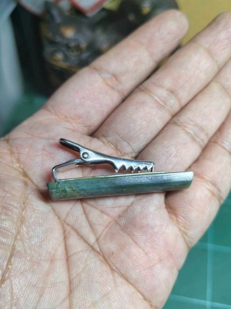Tie Clip (Category: Ties) located in Cebu City. Submitted by dudes_villanueva (Listing ID 1462818675, Image 2). Description: Tie Clip - Jade-like Stone 📌 In excellent condition..