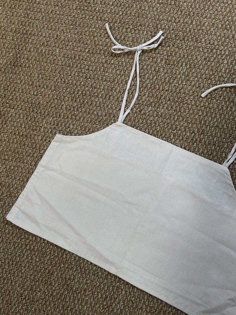 Tie Strap Crop Top (beige) - S (Category: Sleeveless) located in Pasig City. Submitted by miafml-closet-cleanout (Listing ID 1462767398, Image 1). Description: - linen blend posted price is fixed ♡ will not respond to hagglers. 💵 mop: gcash / bdo / maribank / unionbank 🛵 courier: any as long as arranged by buyer 🙅🏻‍♀️ no requested worn photos ❌ no meet-ups.