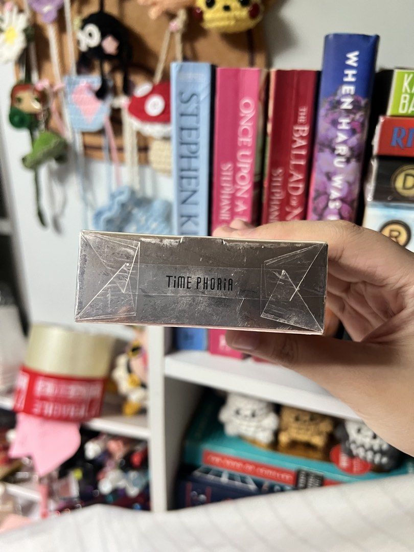 Time Phoria Timeless Lumina Matte Perfect Cushion (Category: Makeup) located in Valenzuela. Submitted by elicxxe (Listing ID 1462880955, Image 2). Description: for sale! brand new, sealed. I accidentally scratched the front pero sealed pa siya top and bottom. shade: 02 BIRCH got this from Look SMNE for around 700+ LAST PRICE POSTED ‼️ .